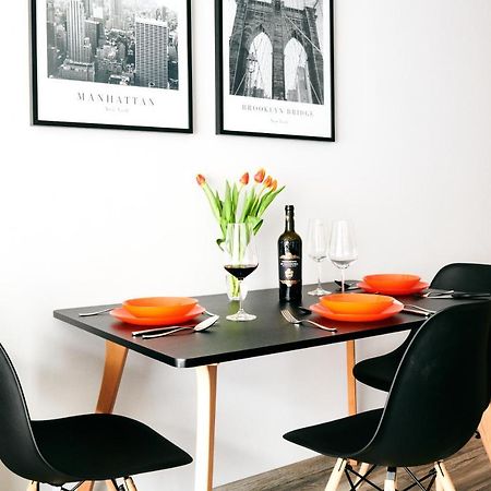 Easy Rent Apartments - Crystal Lublin Extérieur photo
