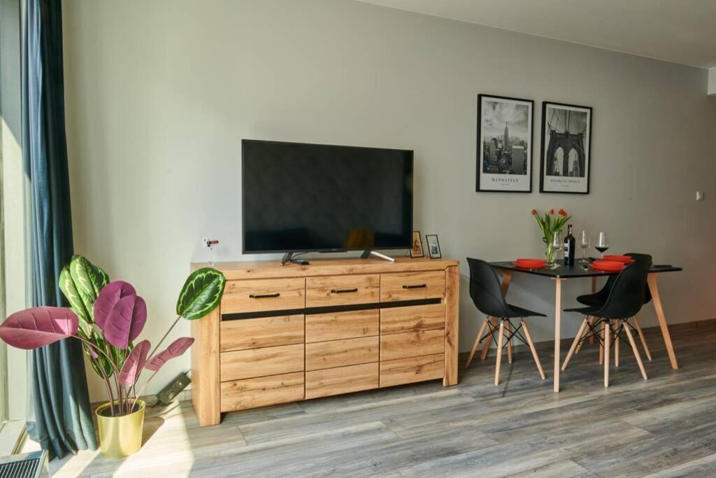 Easy Rent Apartments - Crystal Lublin Extérieur photo